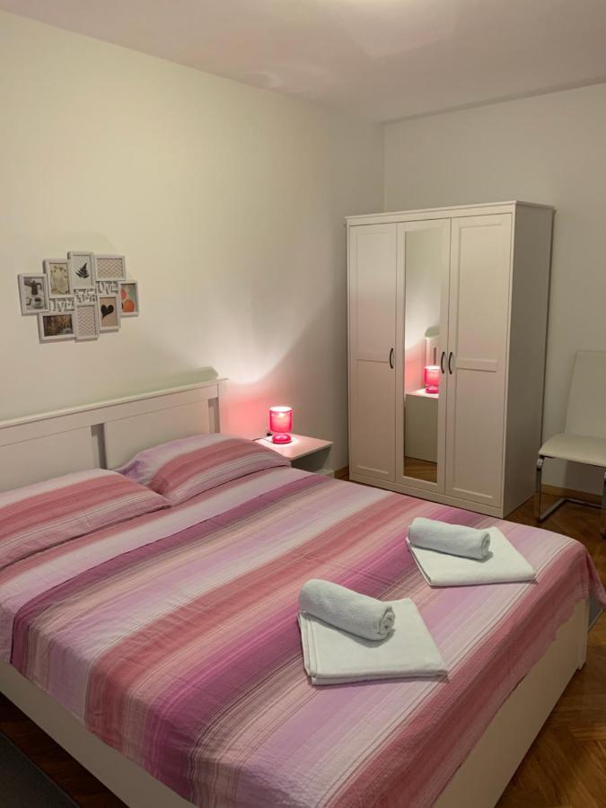 Apartments Toni-Малинска Екстериор снимка
