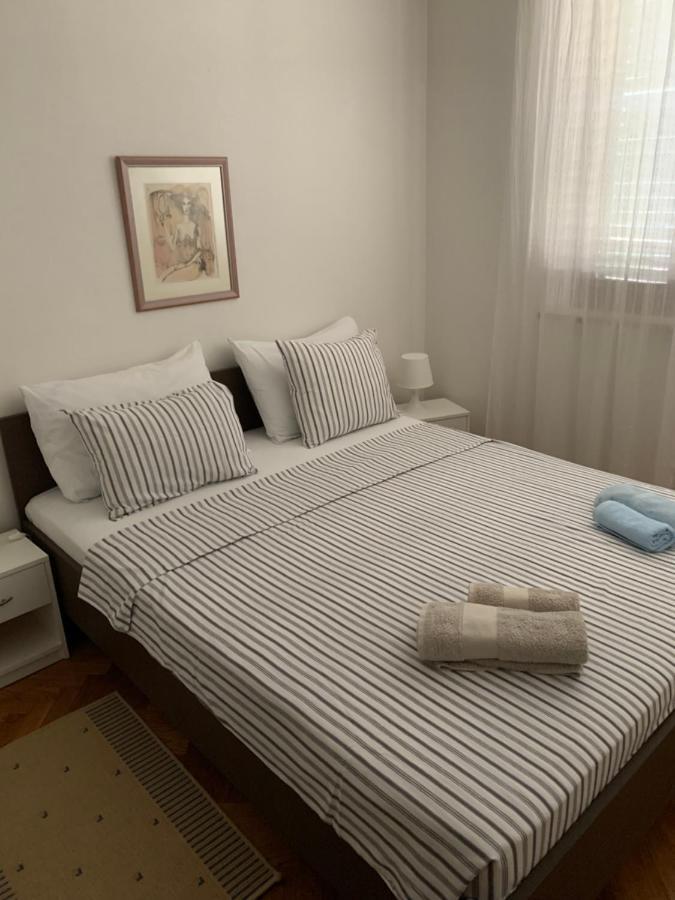 Apartments Toni-Малинска Екстериор снимка