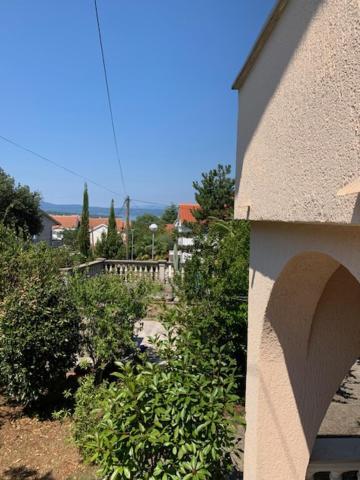 Apartments Toni-Малинска Екстериор снимка