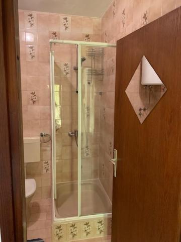 Apartments Toni-Малинска Екстериор снимка