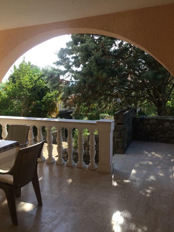 Apartments Toni-Малинска Екстериор снимка